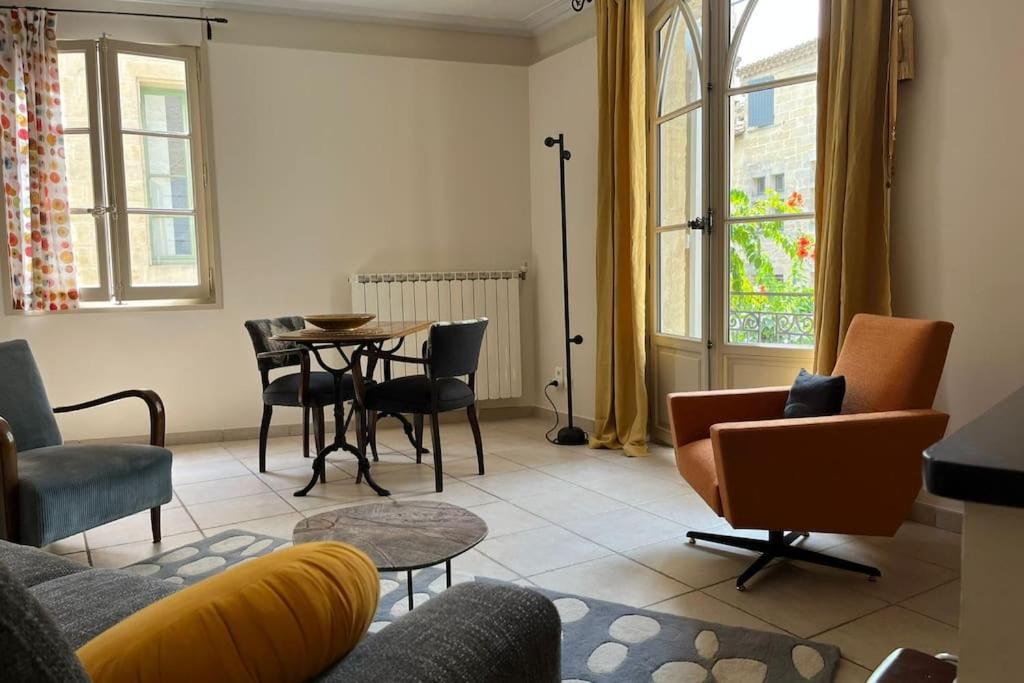 Uzes Centre Quartiers Des Arts Charme De L'Ancien Apartment Bagian luar foto