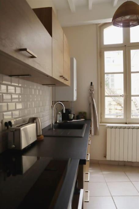Uzes Centre Quartiers Des Arts Charme De L'Ancien Apartment Bagian luar foto