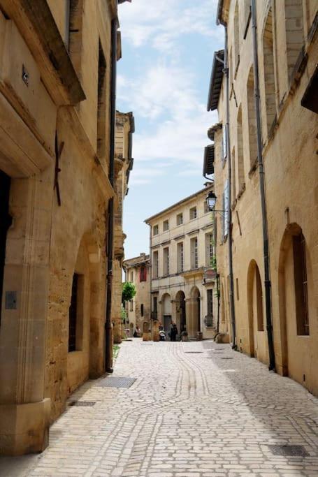 Uzes Centre Quartiers Des Arts Charme De L'Ancien Apartment Bagian luar foto